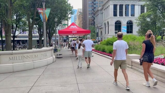 Walking video frame at t = 6 s.
